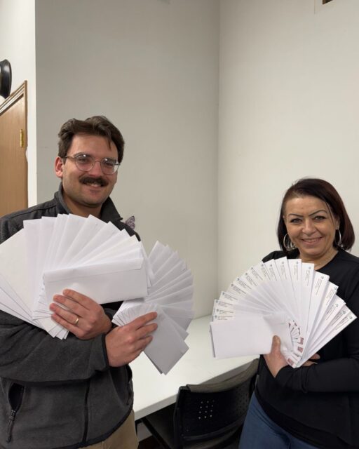 Every year, Inside Out's staff, volunteers, and members sign and mail holiday cards to our incarcerated members. Thank you to everyone who helped and showed support! Happy Holidays, especially to those separated from their loved ones.
